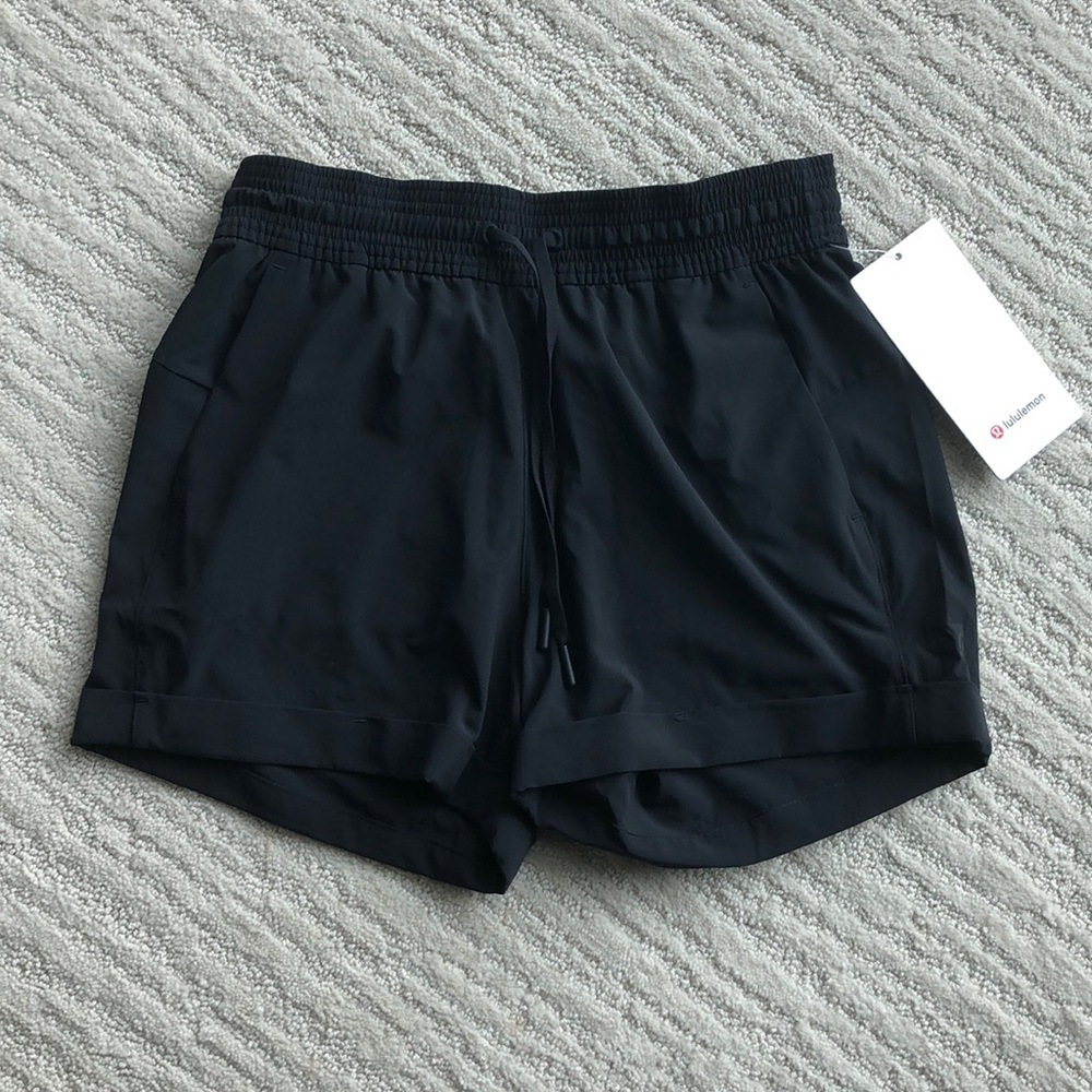 lululemon black shorts